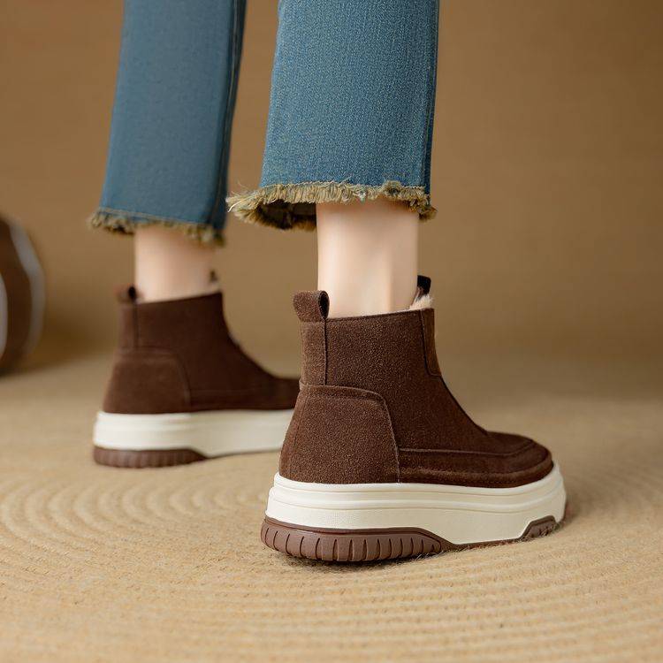 Warm Fleece-Lined Winter Boots - Brown